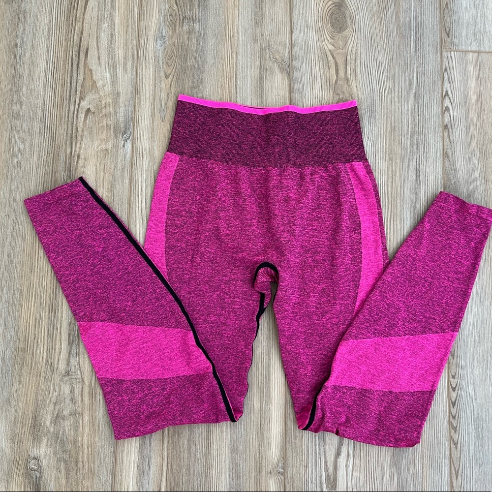 Victoria’s Secret PINK seamless leggings